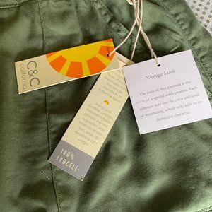 NWT - Skort/Skirt with built-in shorts - 15" Waist